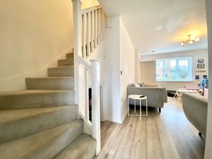 Lounge- click for photo gallery